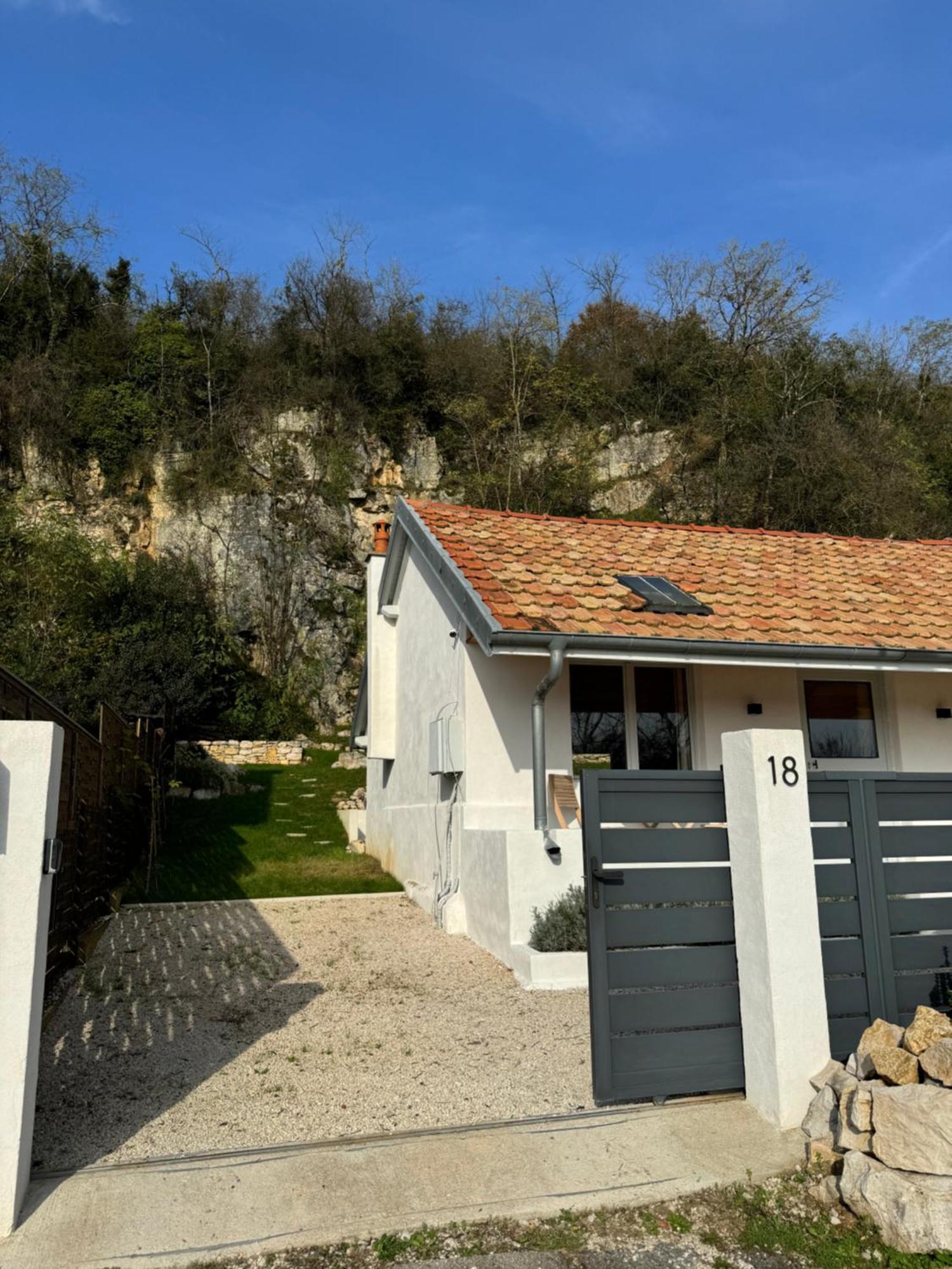 Rochefort-sur-Nenon Maison Au Bord De L'Eau Les Roches מראה חיצוני תמונה